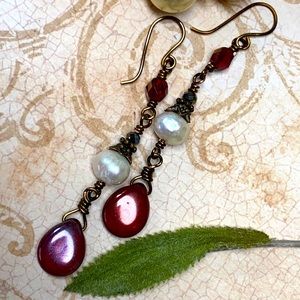 NWOT Vintage look red drops freshwater pearls
